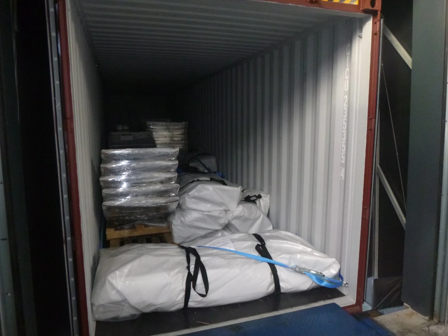 荷兰进口温室波纹水罐