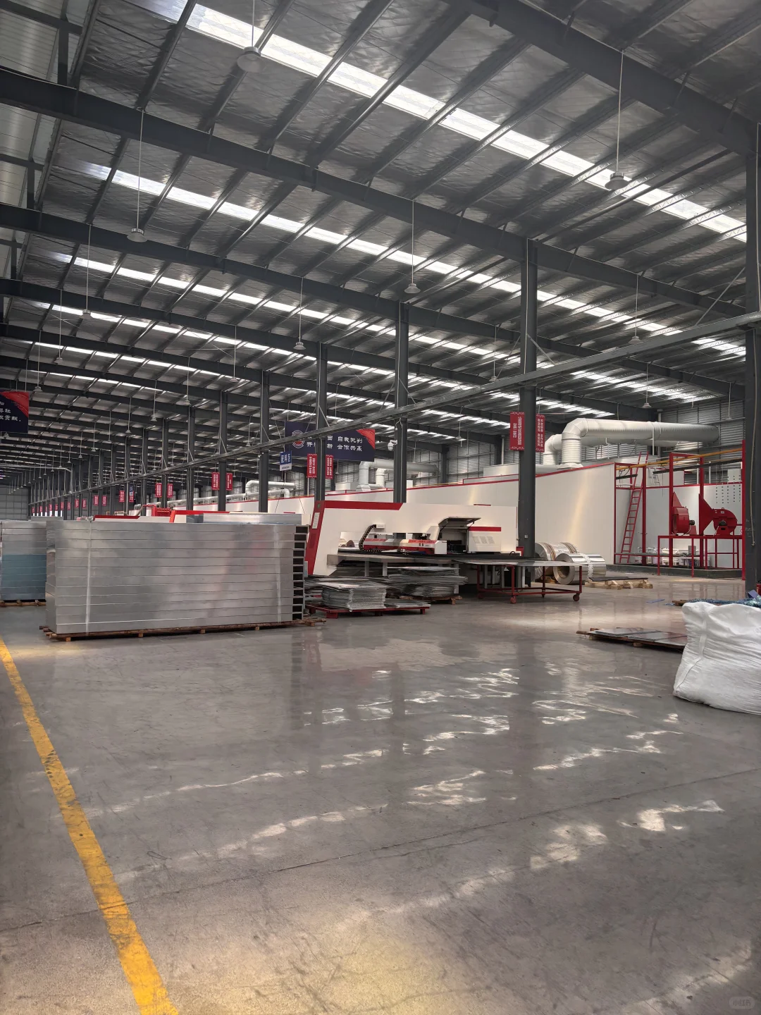 铝合金建材车间实拍