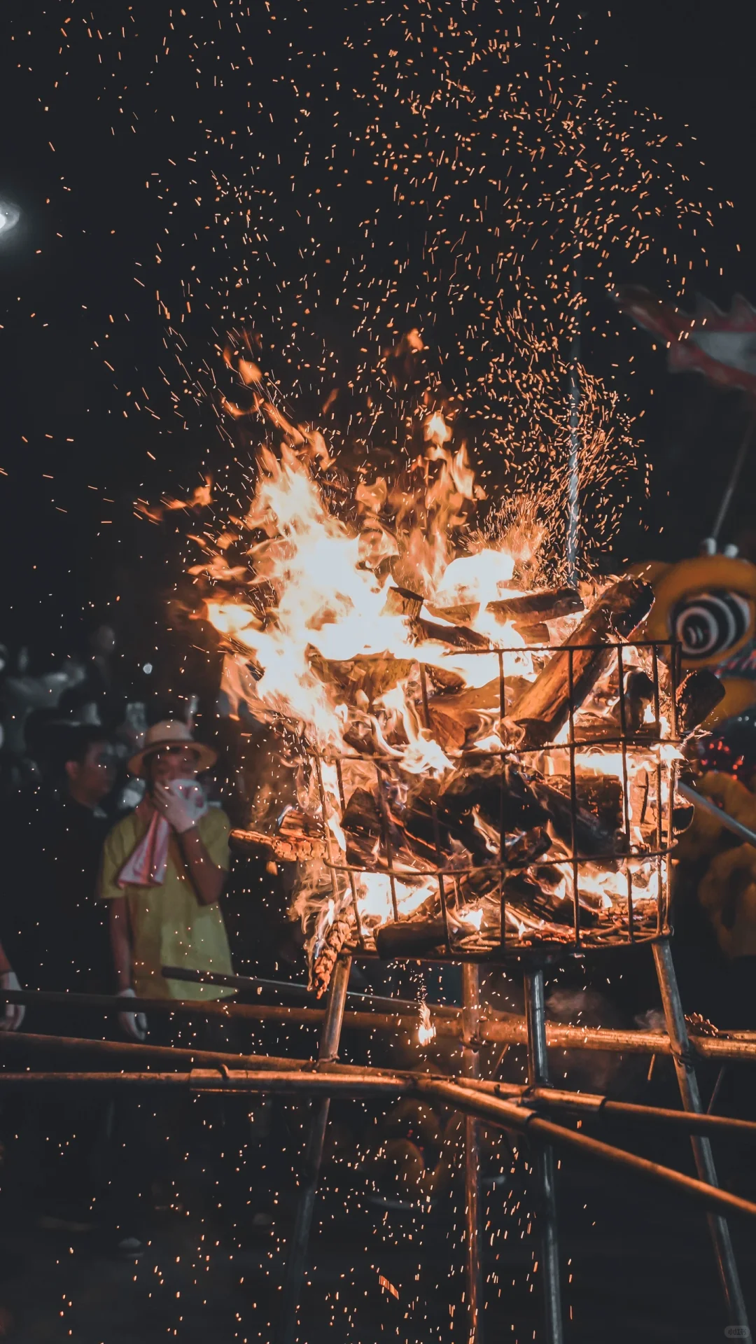 广东新兴非遗“舞火捞”