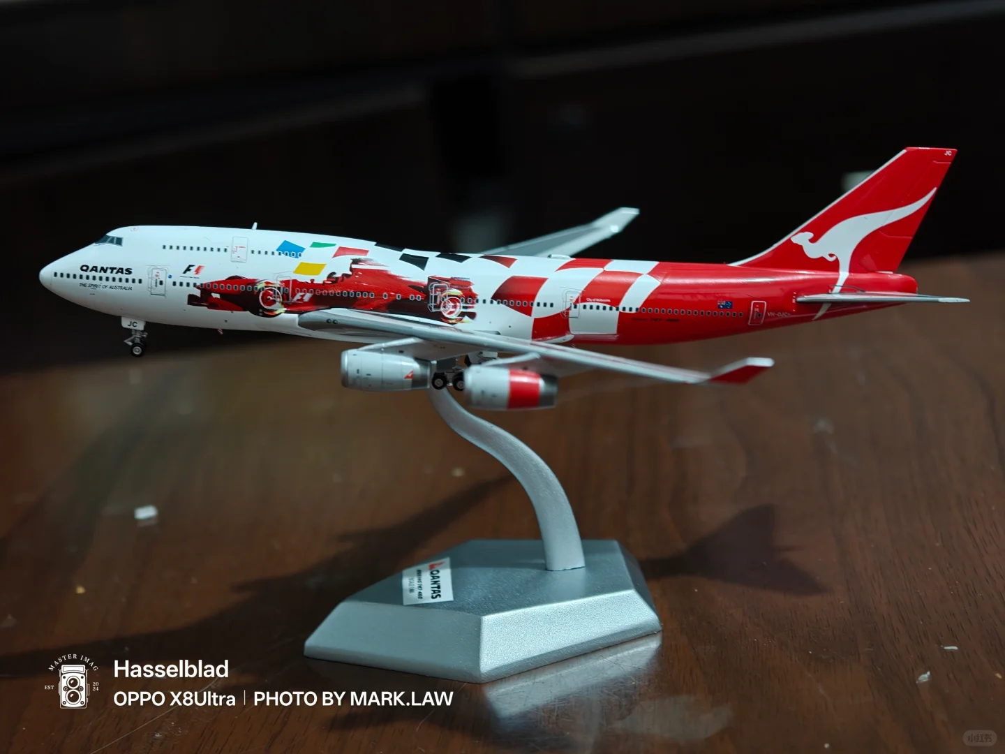 云端之梦：我人生中的第一架飞机模型 ✈️