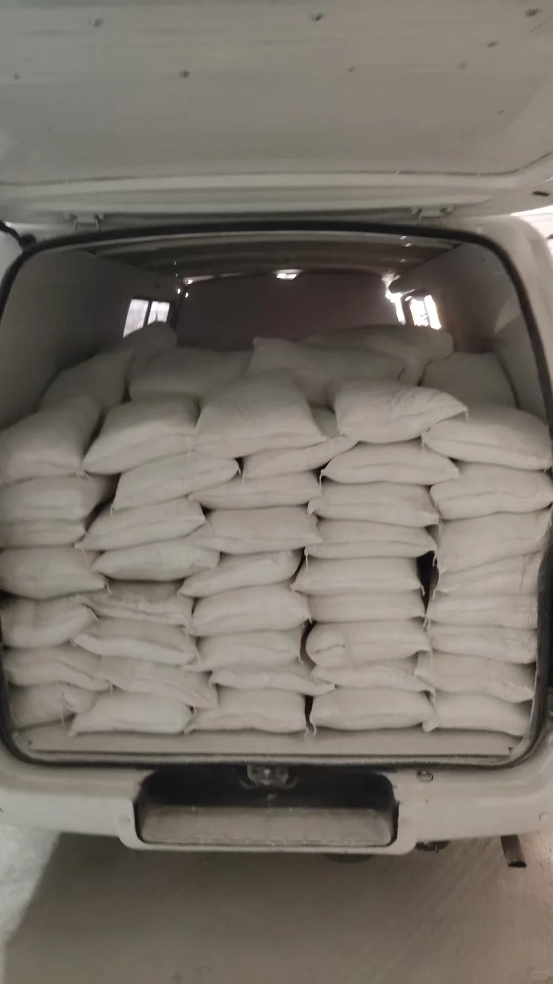 西安沙石水泥大大大大降价了！！