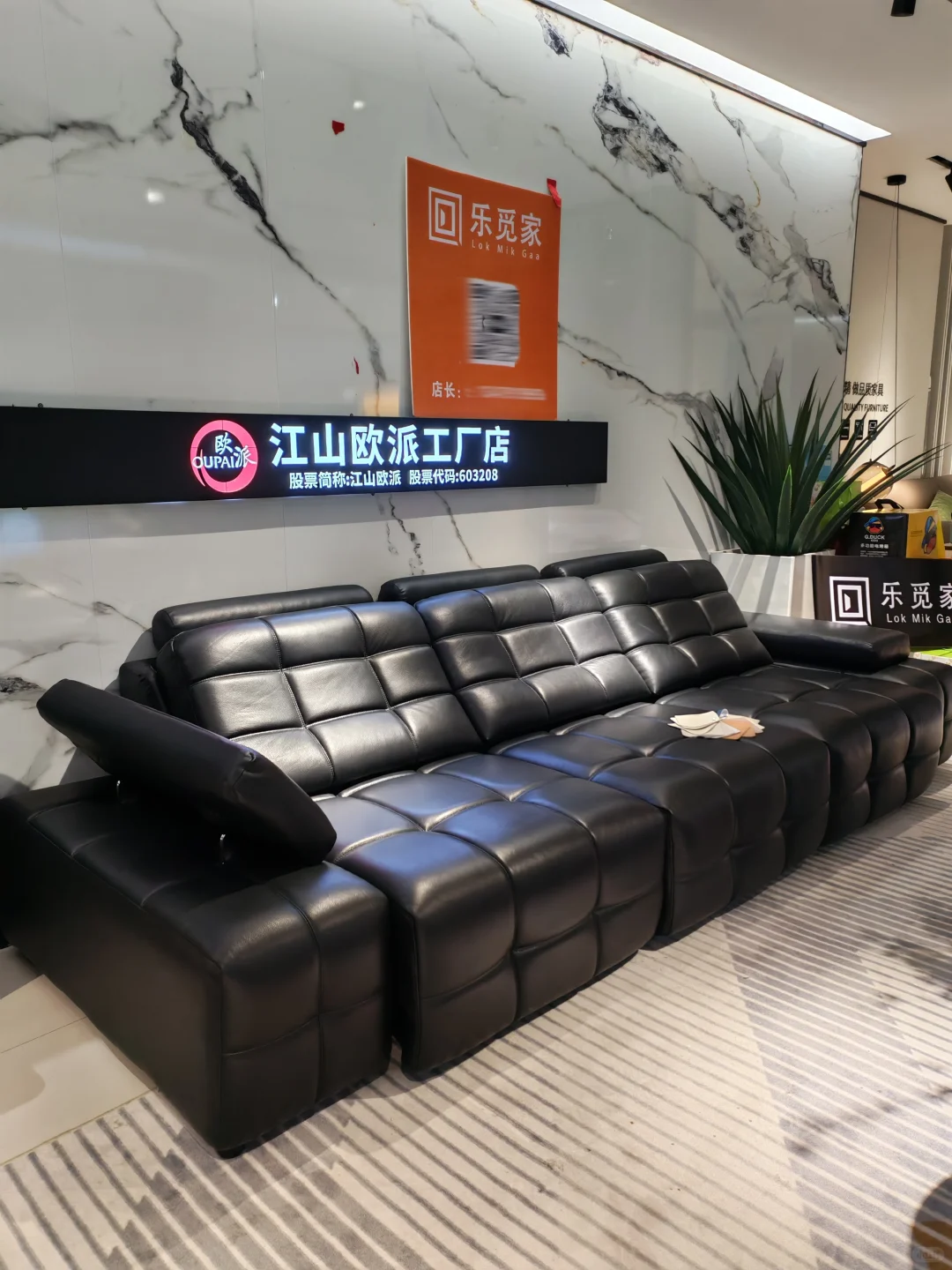 巨汇五楼竟然还有品牌工厂店？太划算了?