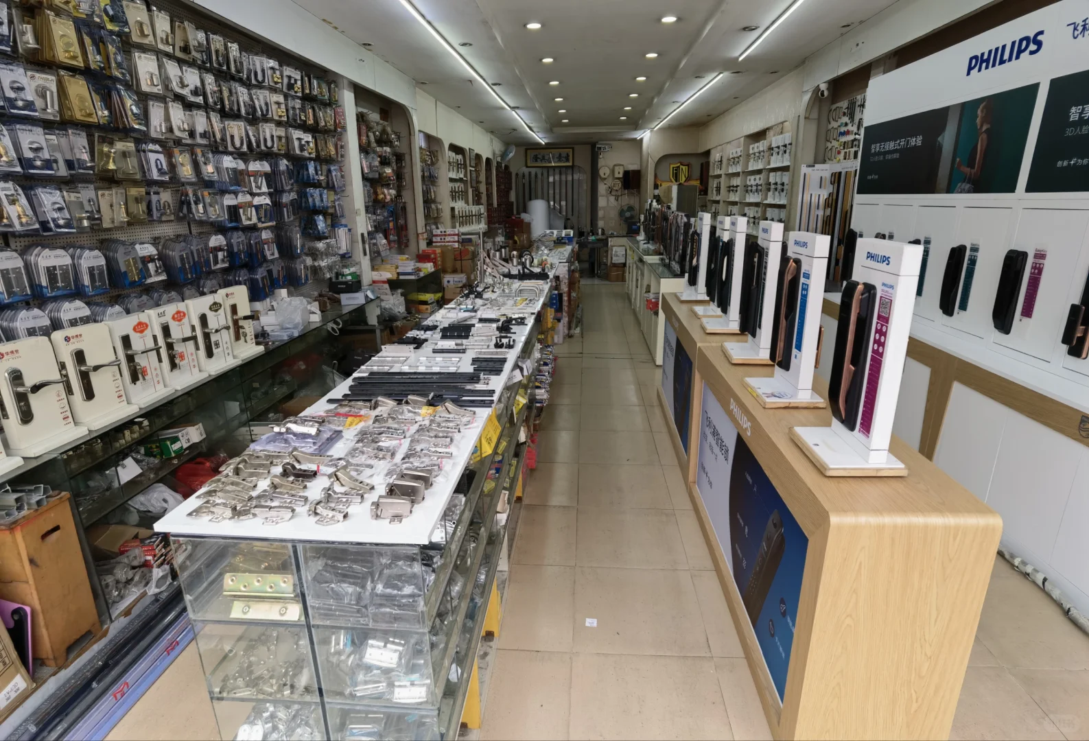 南宁快环建材市场智能锁、机械锁、五金批发