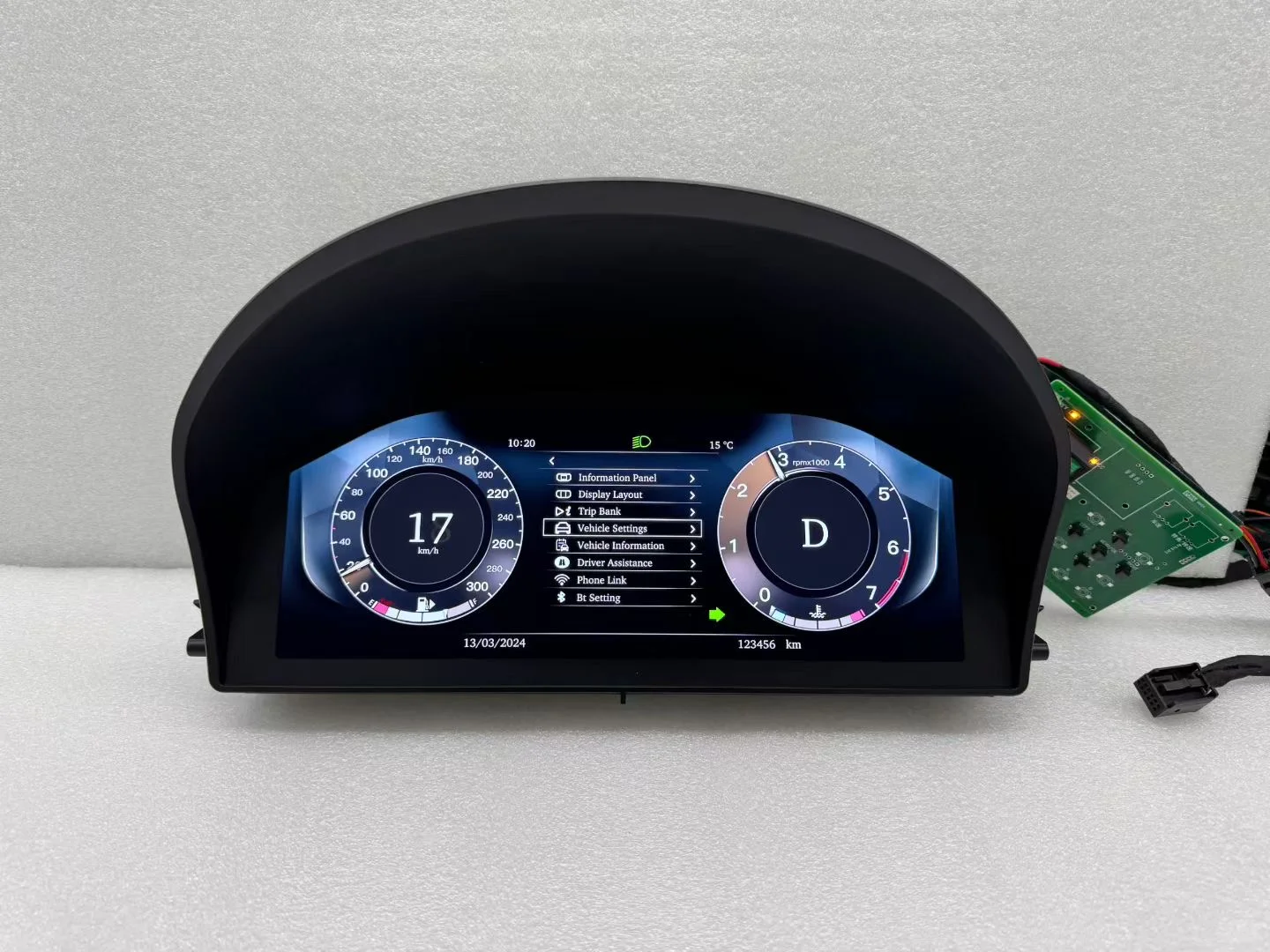 路虎揽胜行政V8 液晶仪表