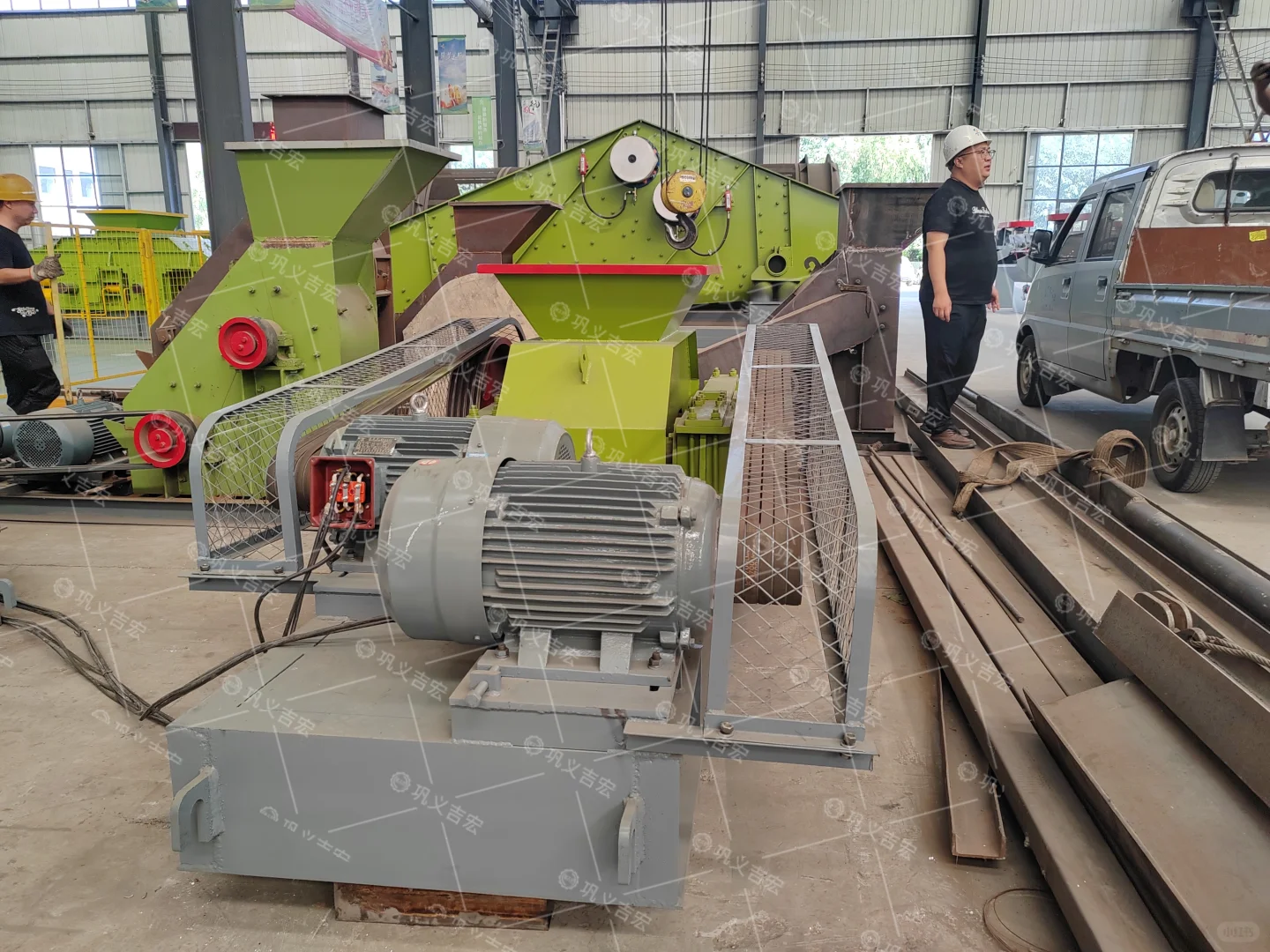 双齿辊破碎机的卓越应用与维护指南