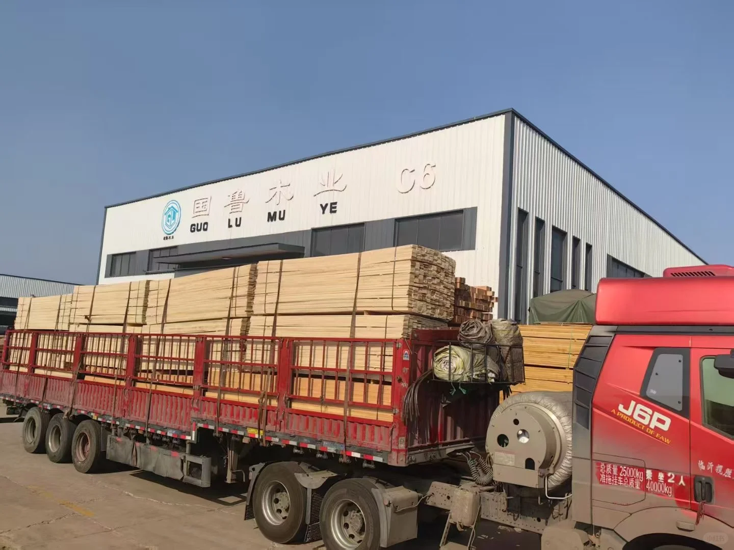 刚发走3车！工程木方现货在仓整车直送