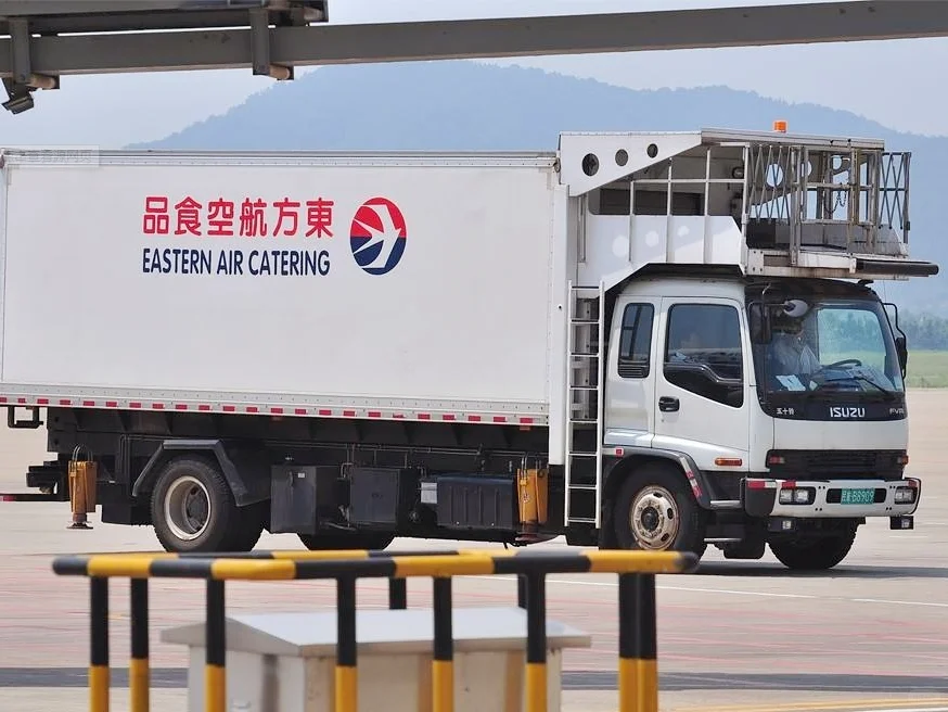 不起眼的飞机拖车，凭什么比劳斯莱斯还贵