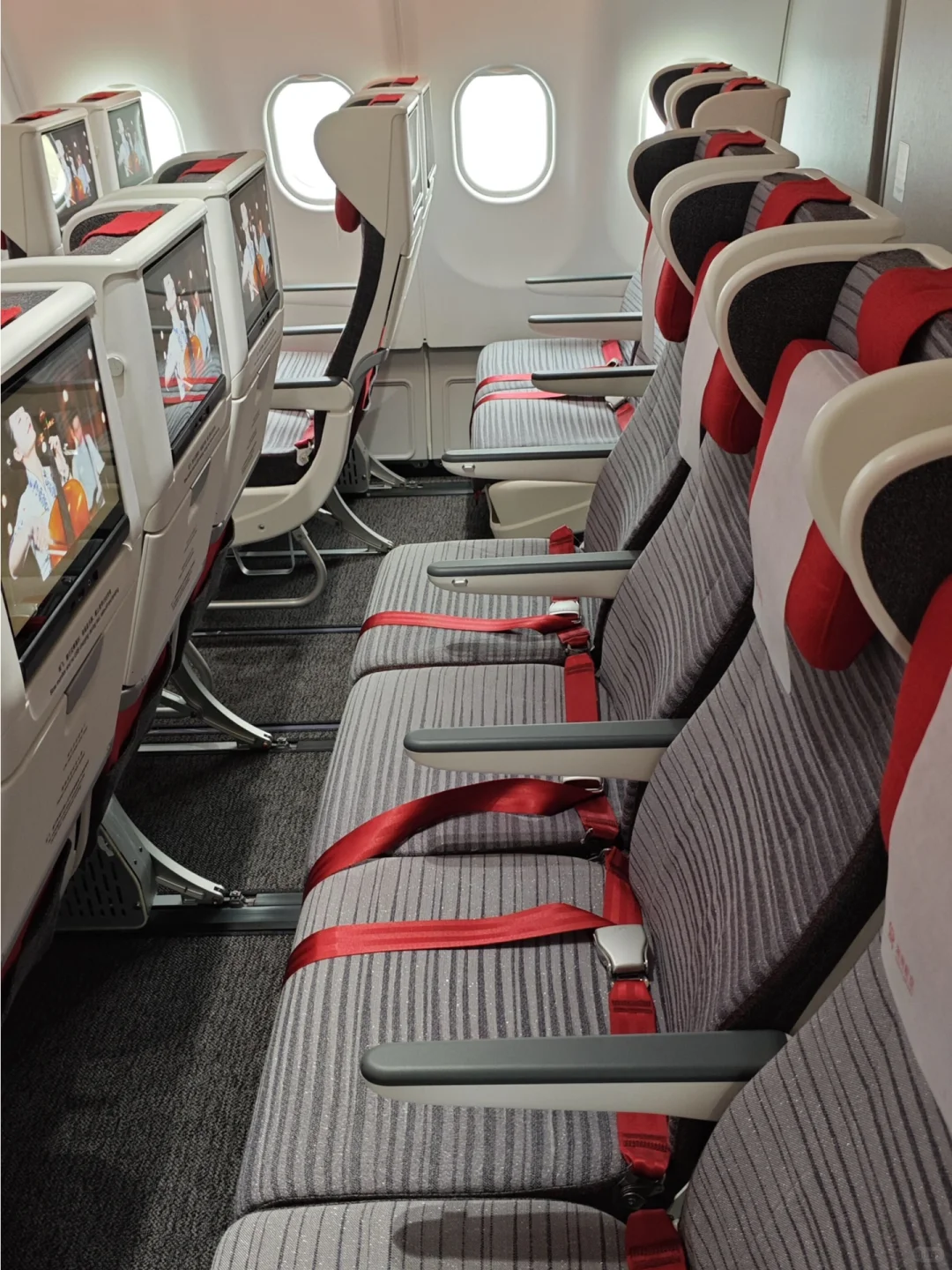 ✈️海航首架空客A330neo，客舱一览