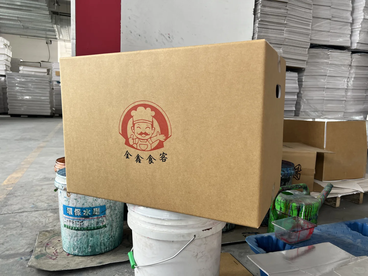 可以循环使用的食品中转保温箱