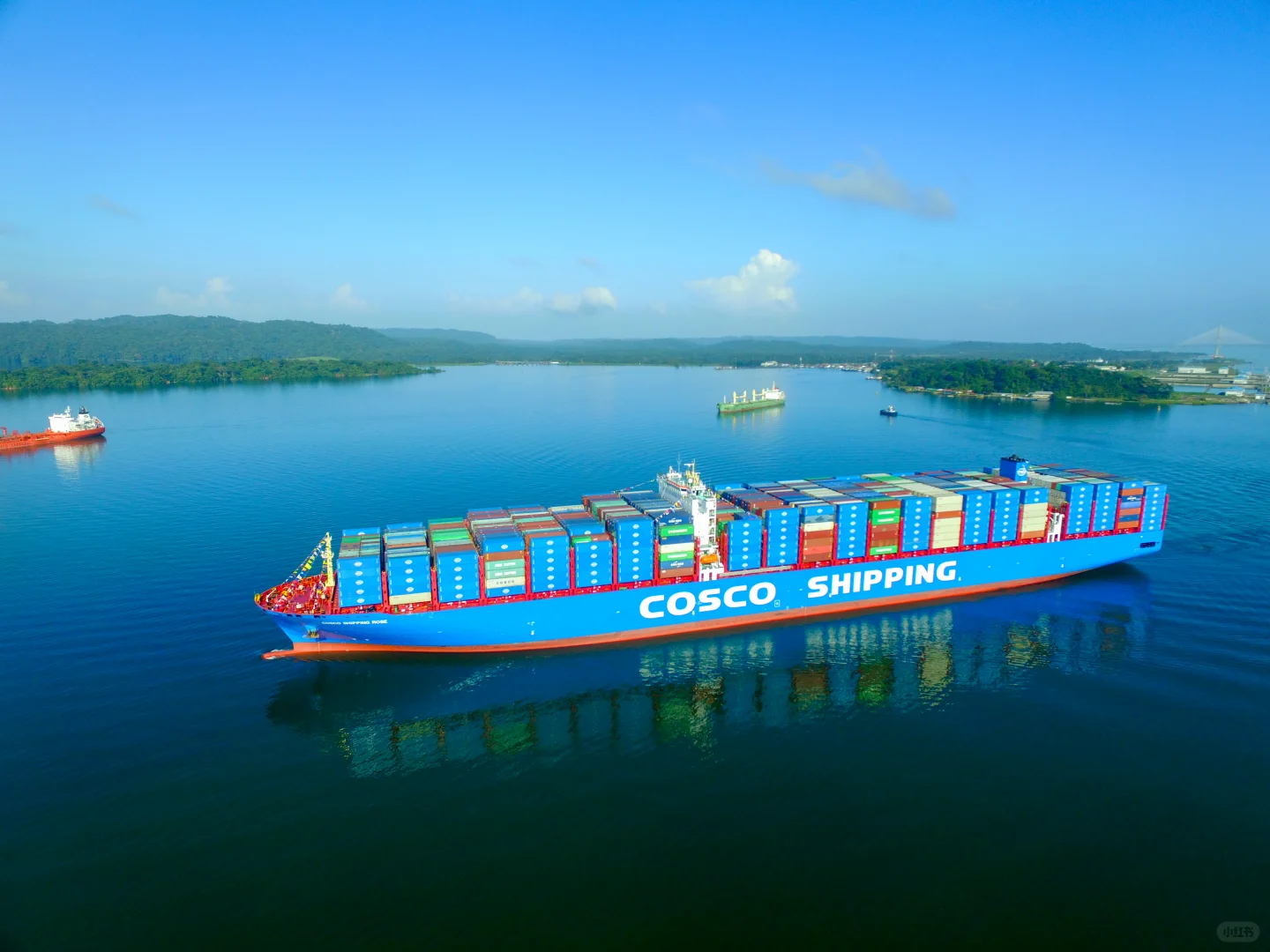 集装箱巨轮???