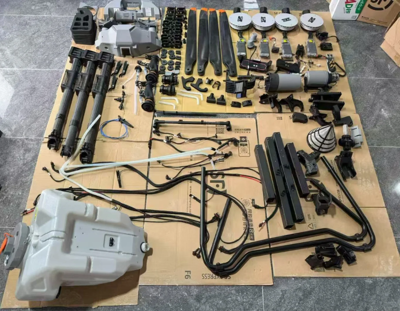 有没有人要大疆植保无人机呀，可以联系。