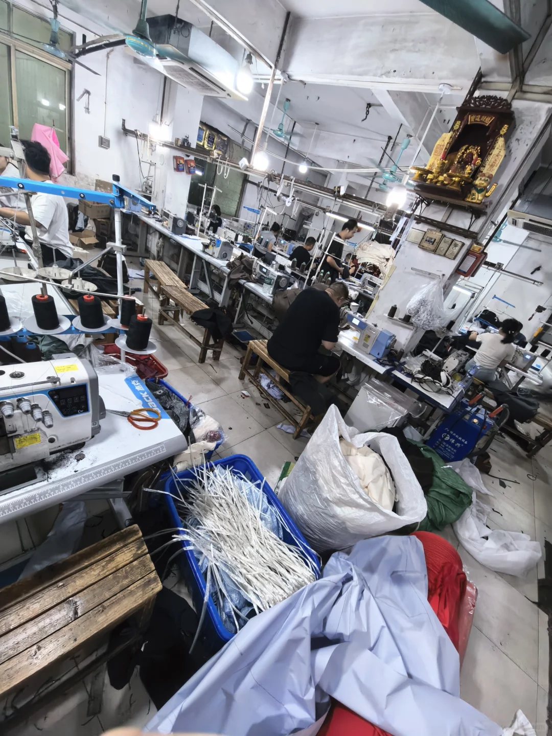 服装加工厂 (承接各种国内外订单)