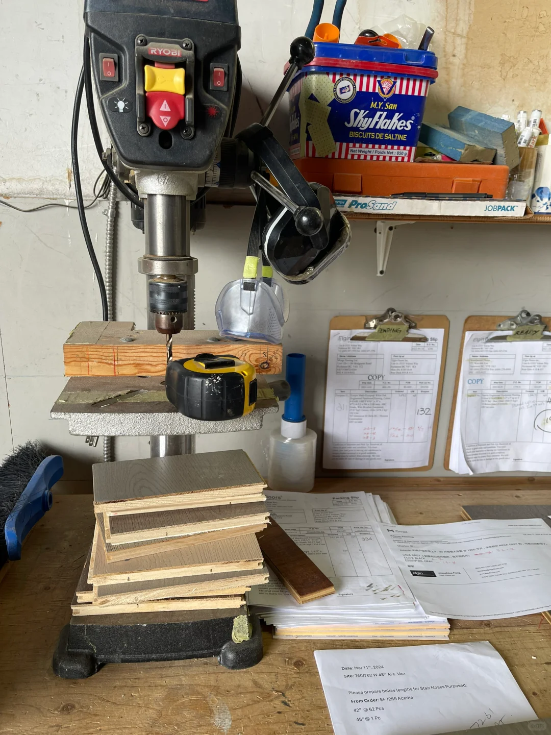 你们看不到的厂家仓库，温哥华选地板的一天