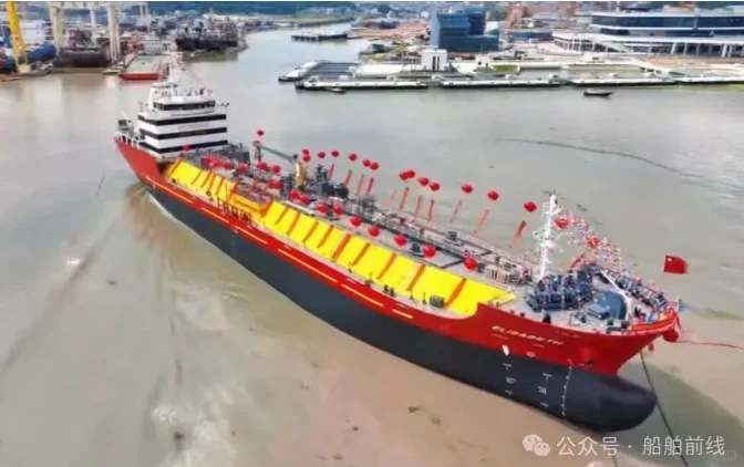 浙江船厂新突破！8500吨级沥青船成功下水