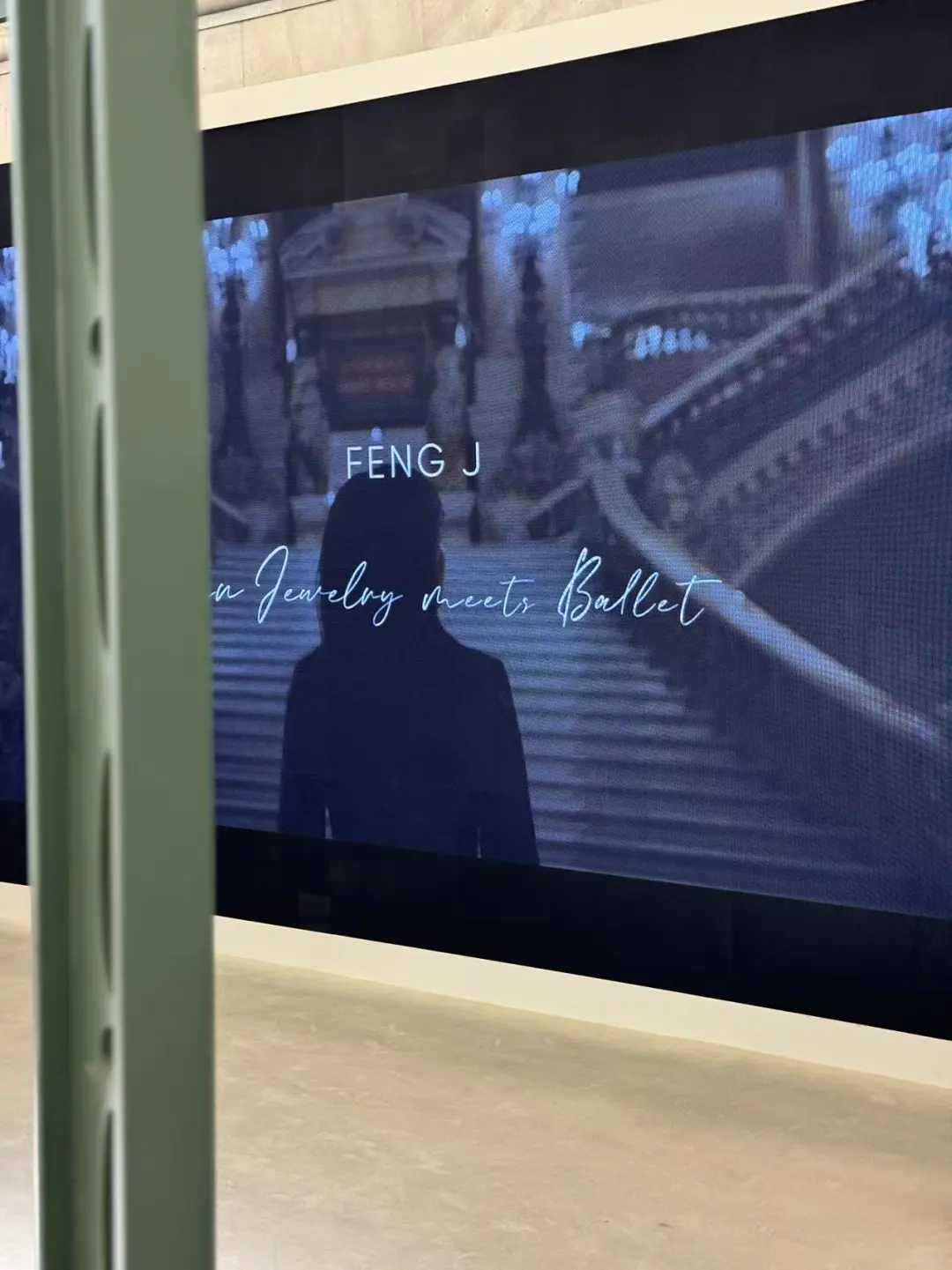 ART021没被画吸引，却被一个珠宝展位拿捏了
