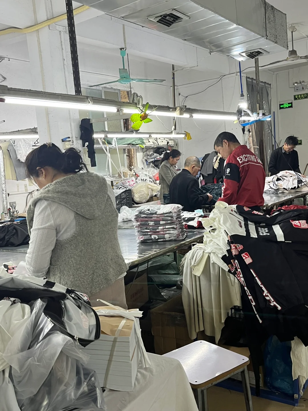 创业起步自己服装品牌定制看过来