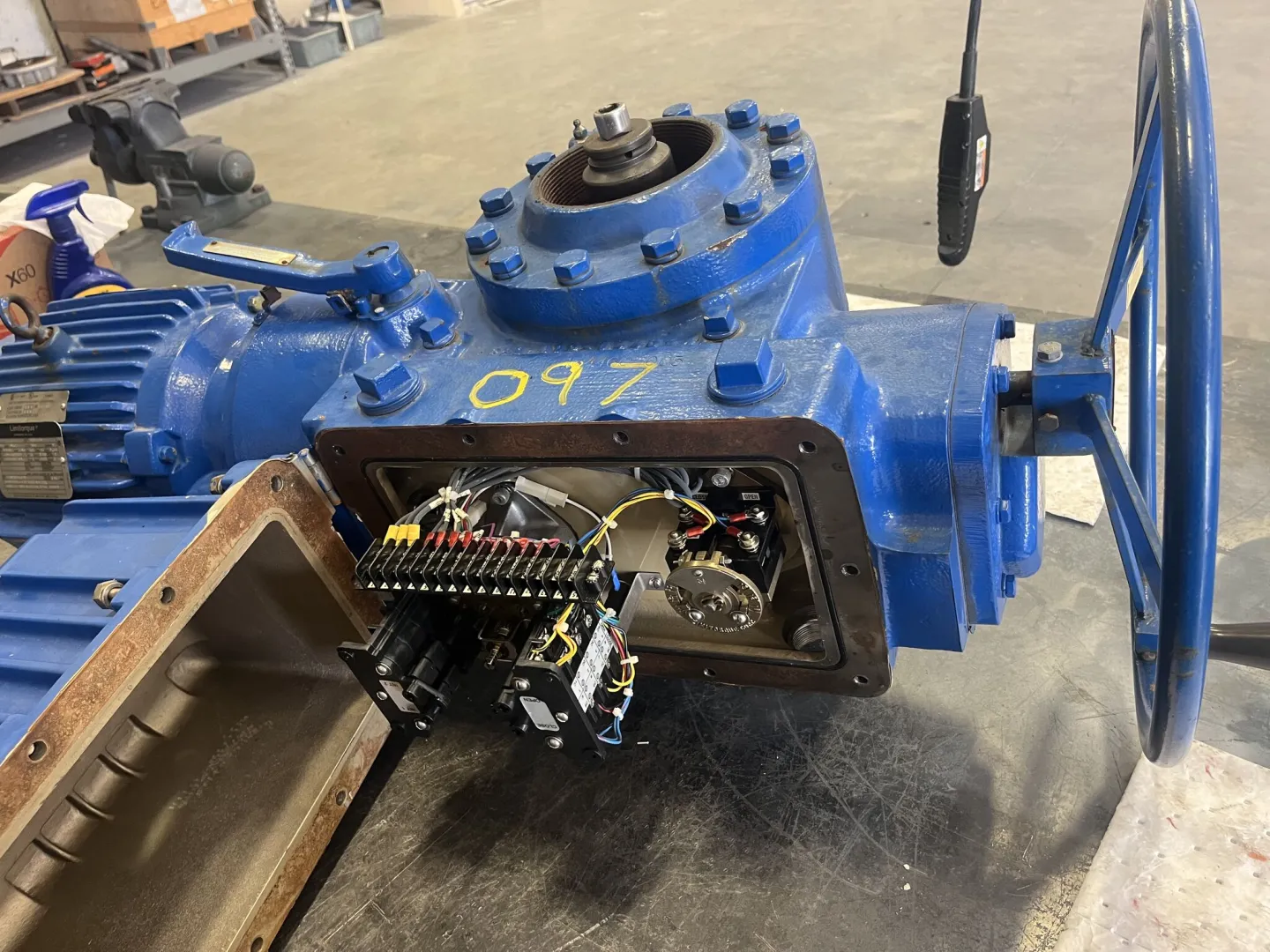 阀门执行机构坏了别担心，找我们就好…….