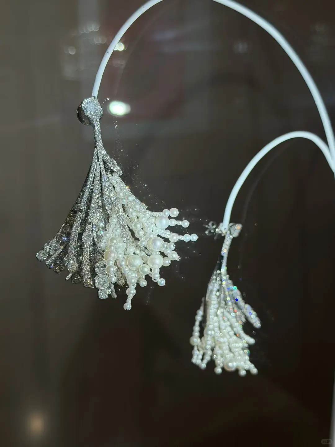 ART021没被画吸引，却被一个珠宝展位拿捏了