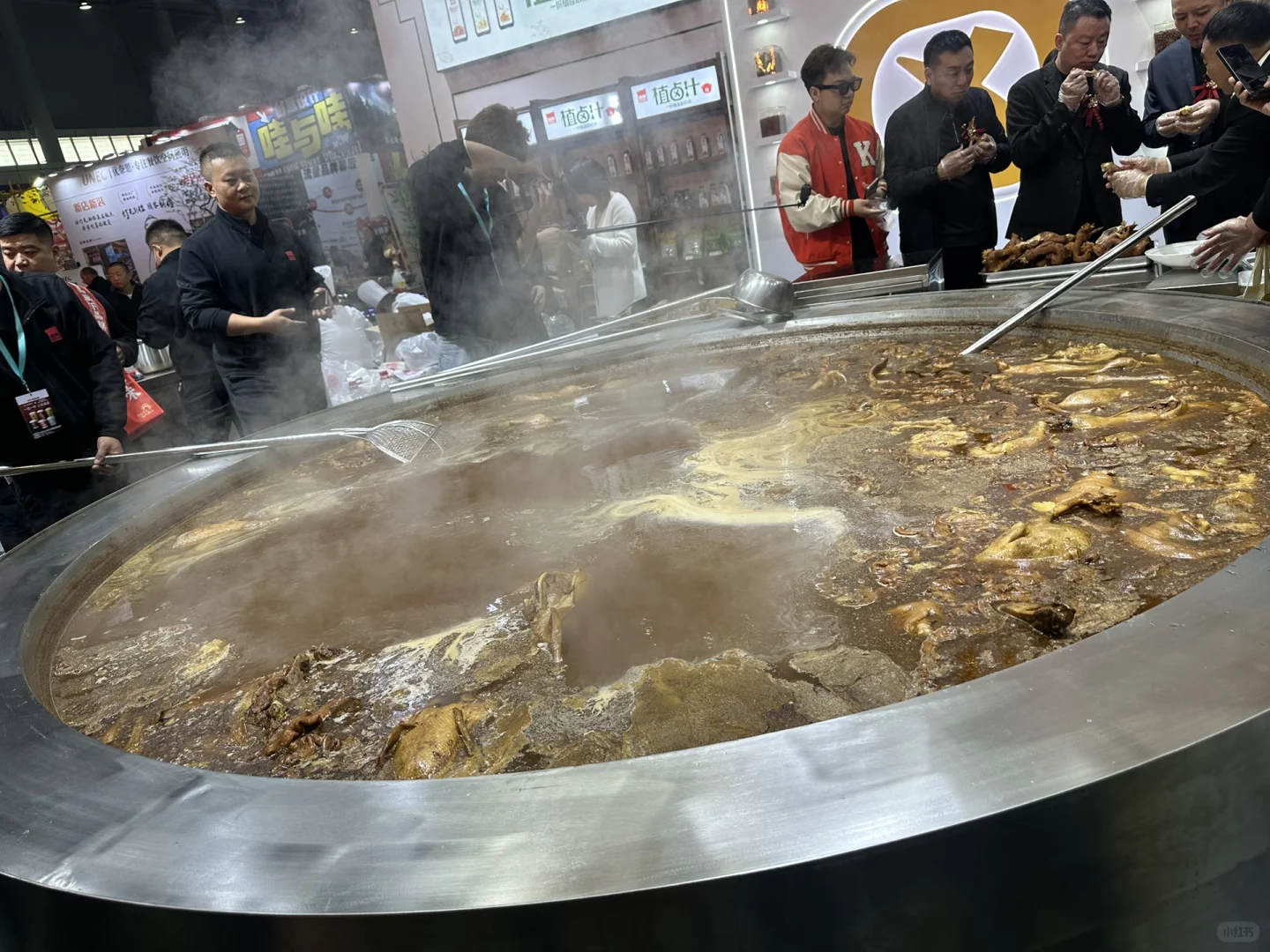 合肥周末好去处，会展中心美食节免费吃喝