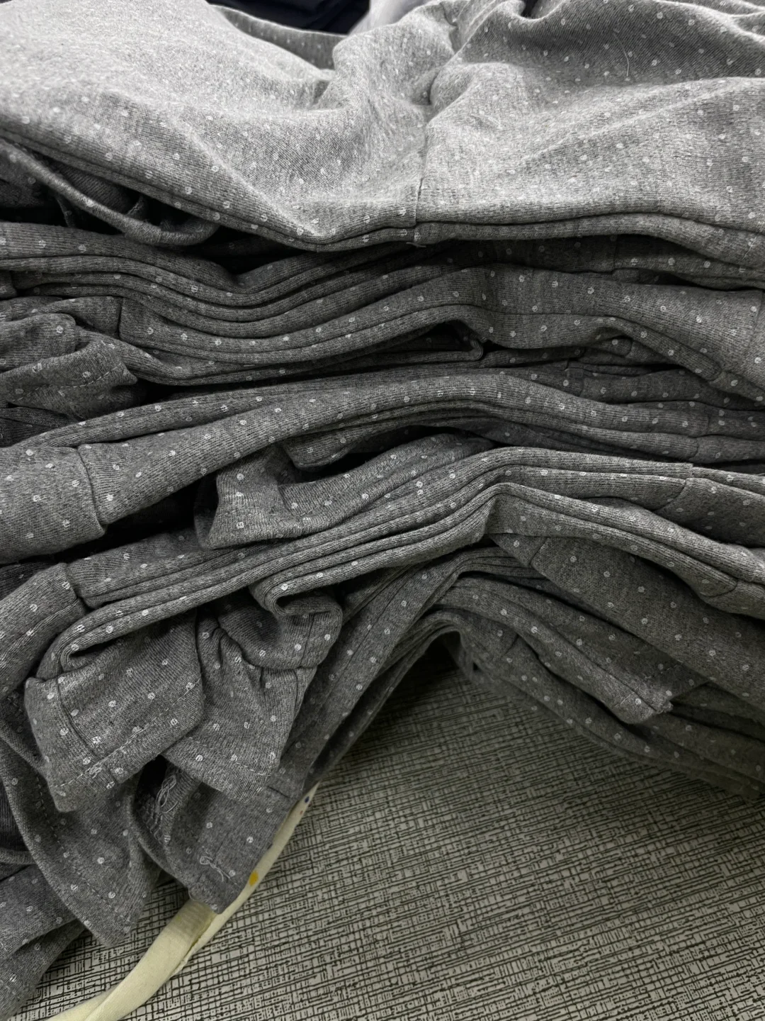 ?服装工厂老板在线接单！小单也能做！