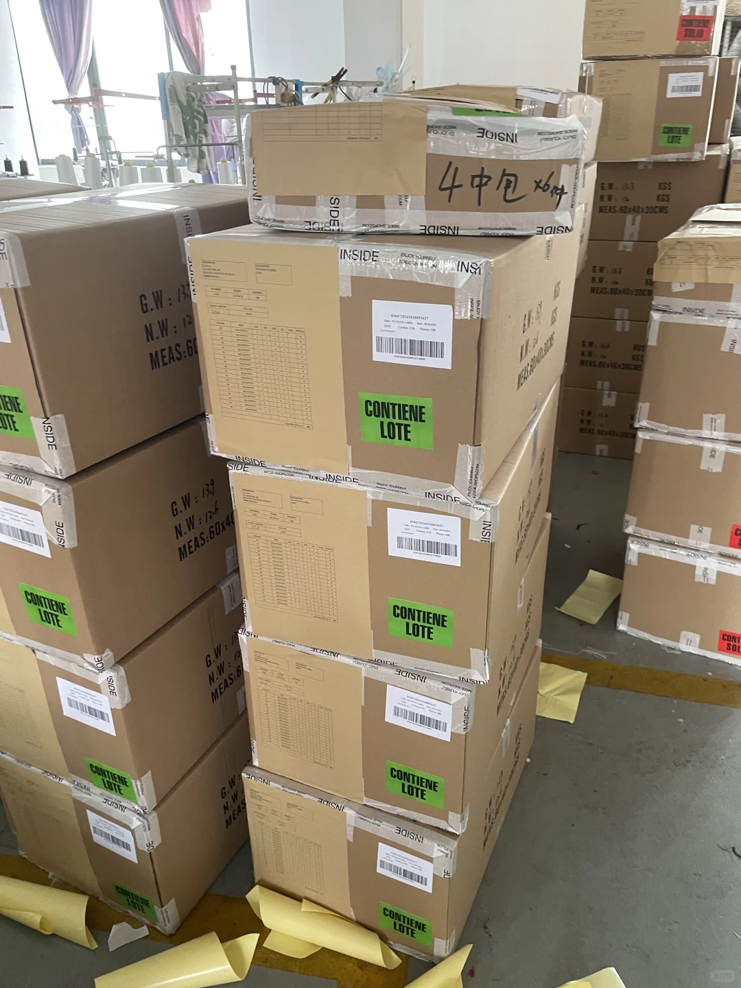 ??服装品牌开发产品找源头工厂合作！