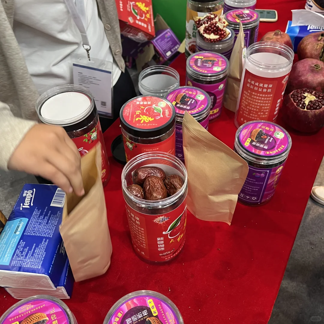 都去找这个姐姐！超热情！便宜实惠！