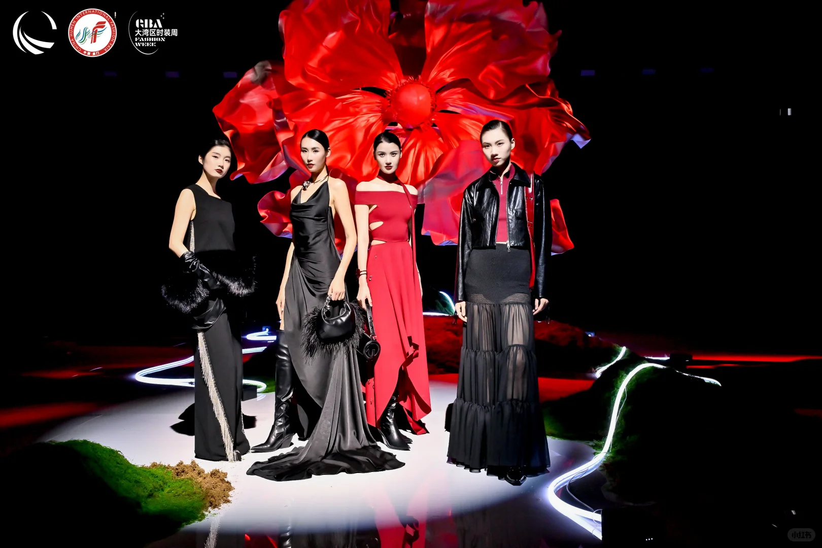 大湾区时装周｜YISHION 以纯秀场?