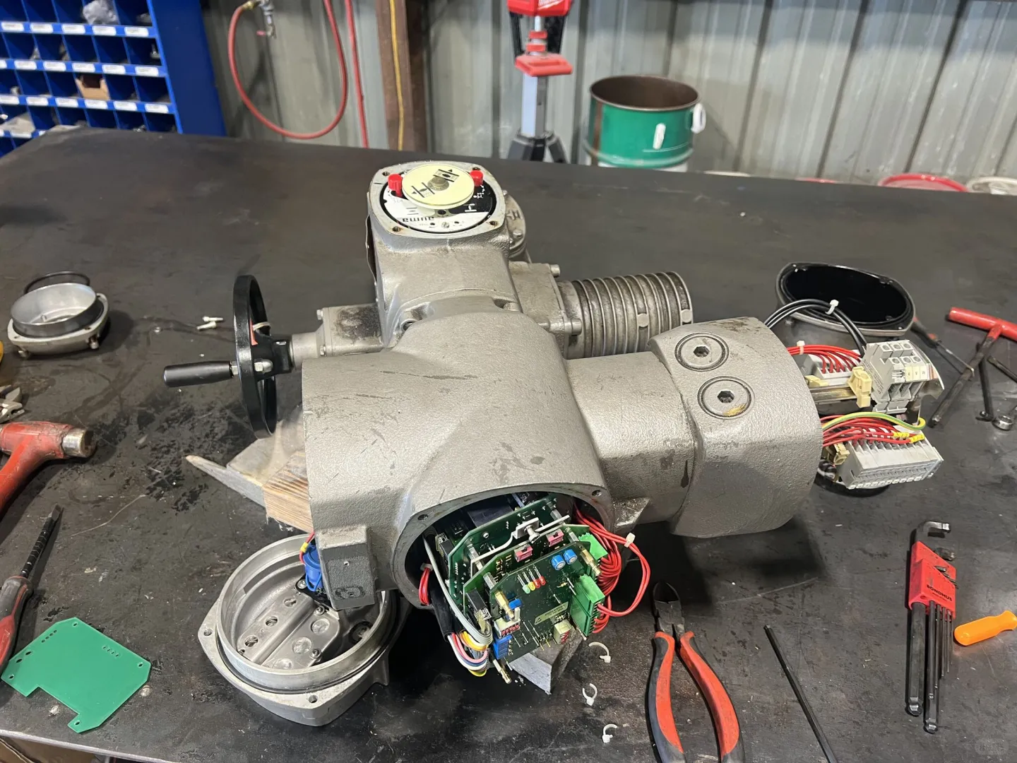 阀门执行机构坏了别担心，找我们就好…….