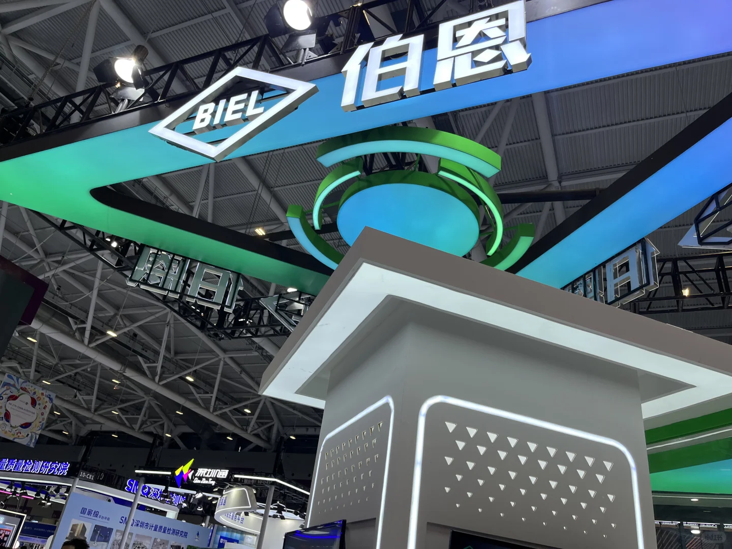 伯恩也参加会展了！