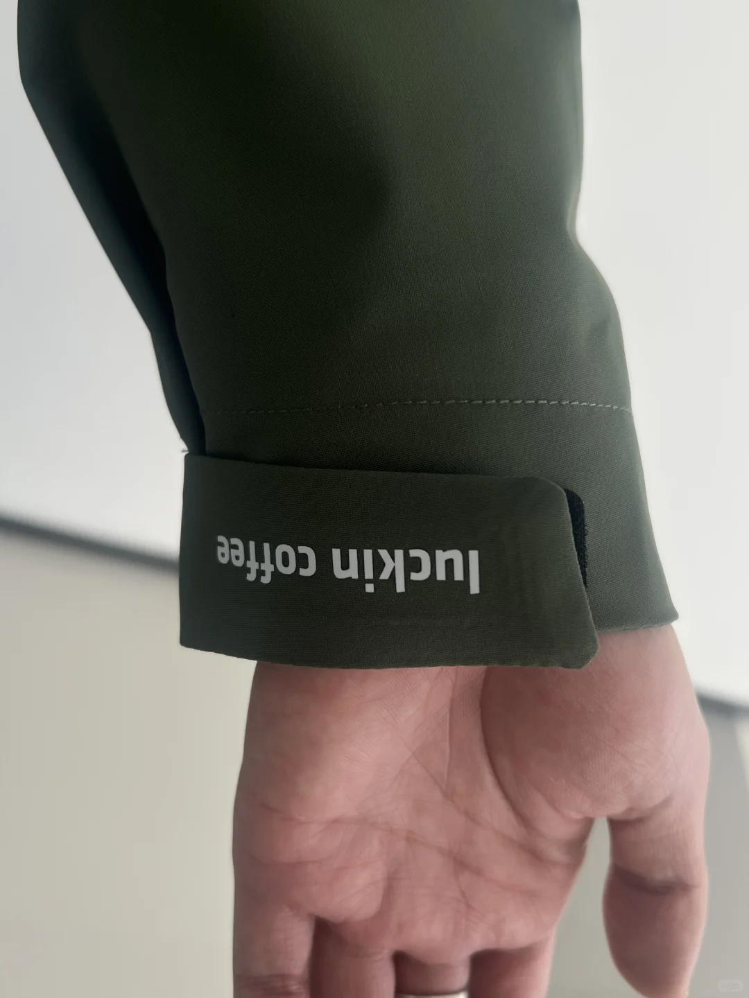 被问爆的瑞幸同款！三合一冲锋衣工作服定制