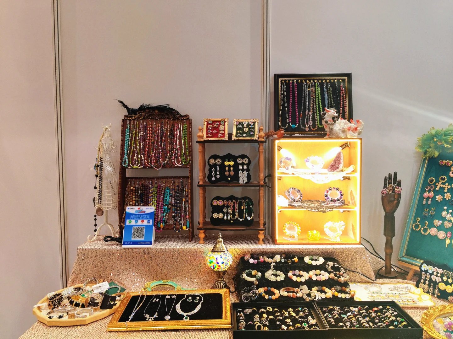 终于摆摊摆到了梅江会展中心