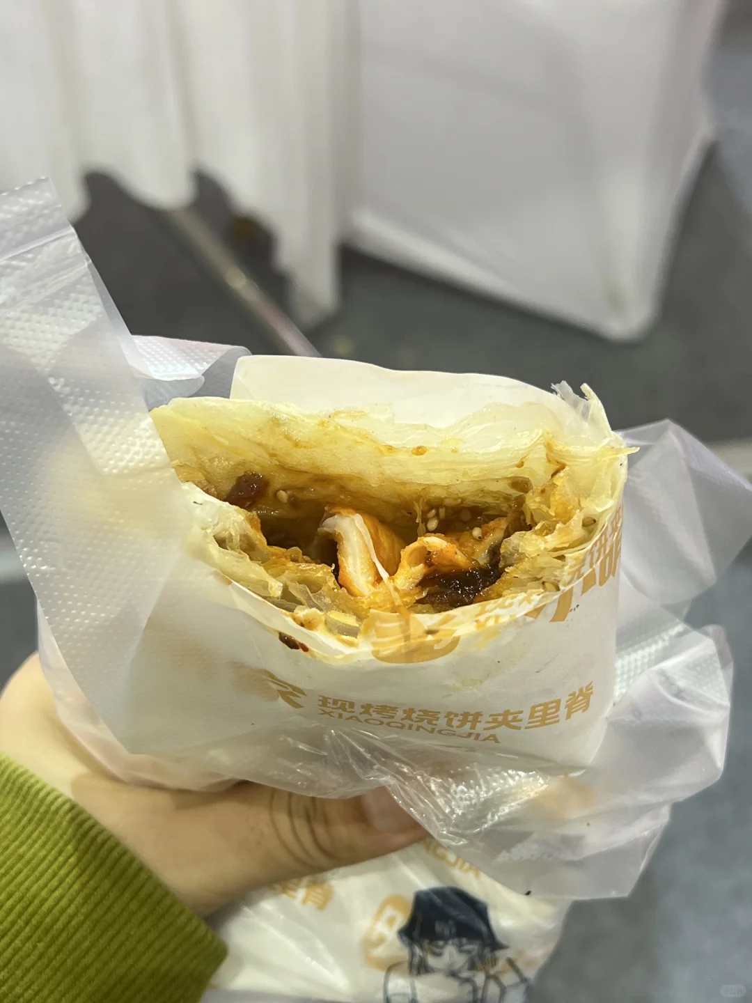 都去会展中心蹭吃蹭喝哈哈哈