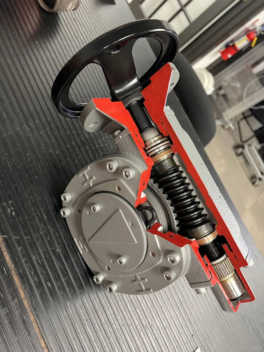 阀门执行机构坏了别担心，找我们就好…….