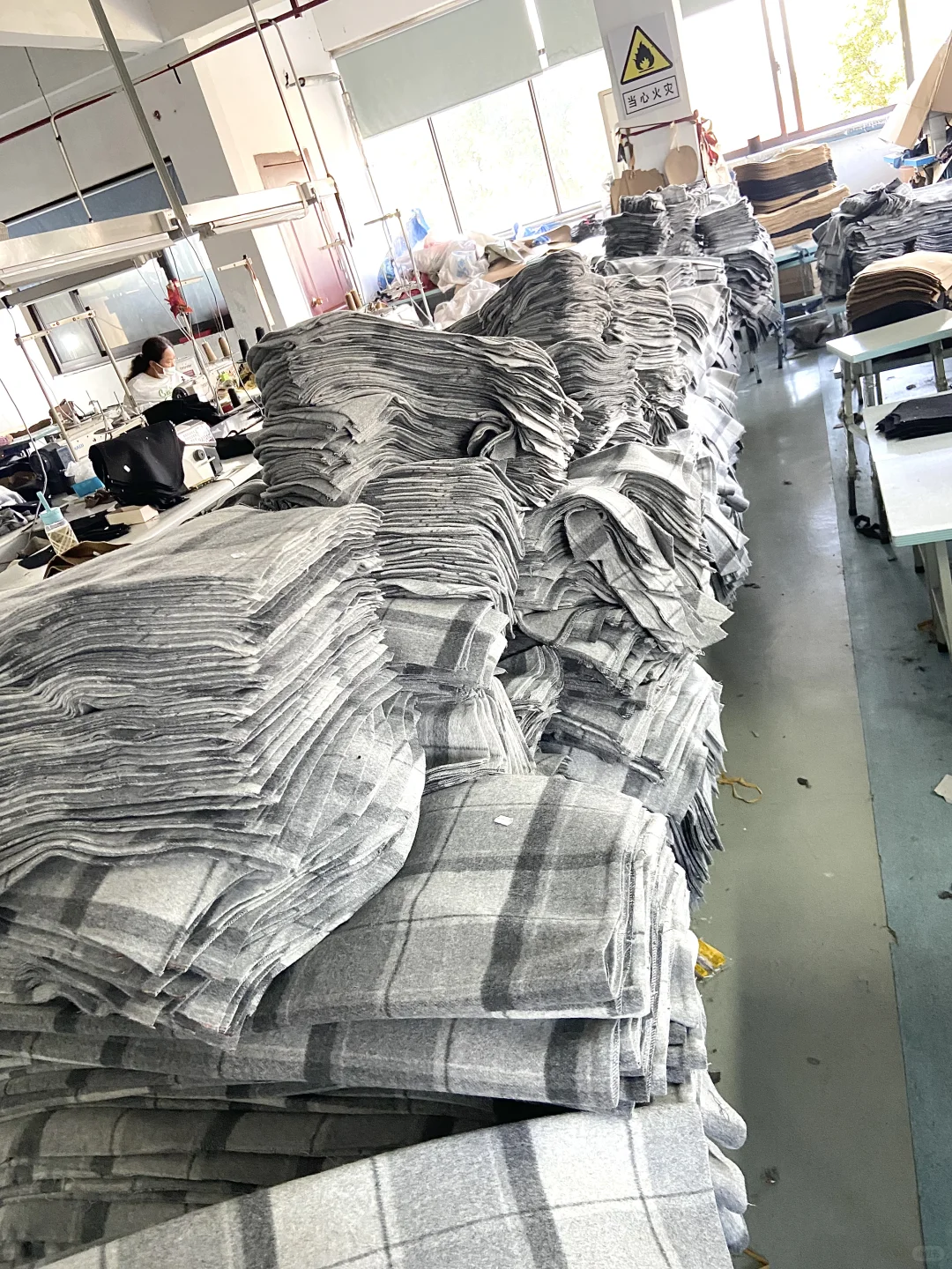 要做自己的小品牌，要双面呢、皮草工厂看过来