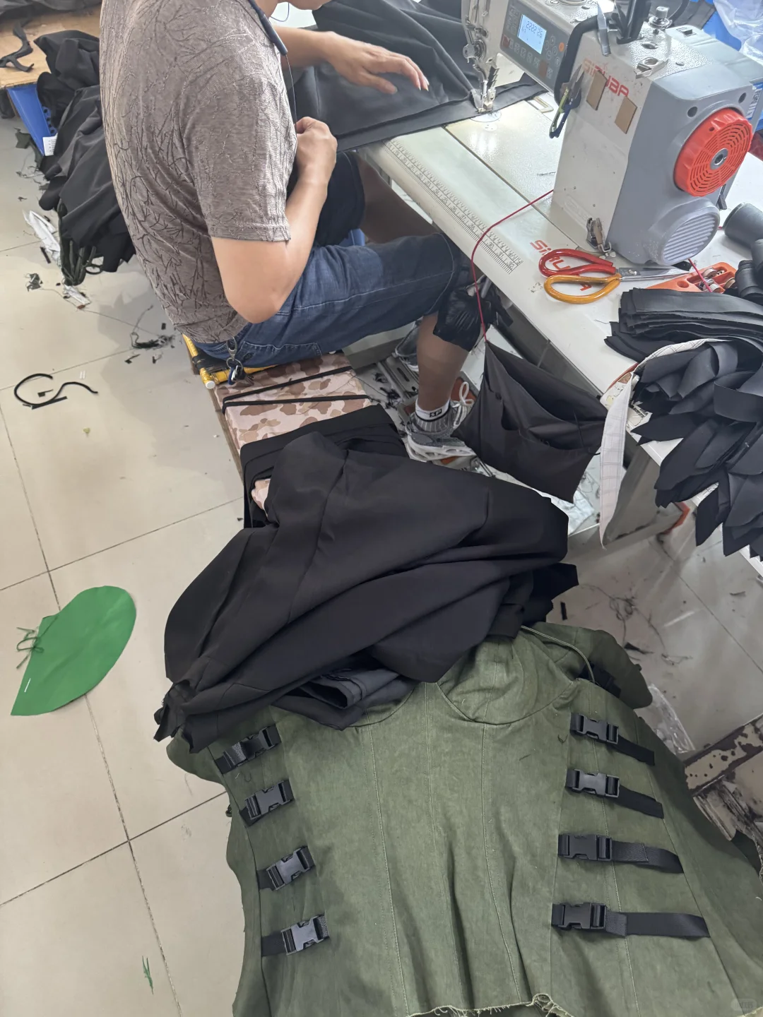 广州服装厂-欢迎洽谈