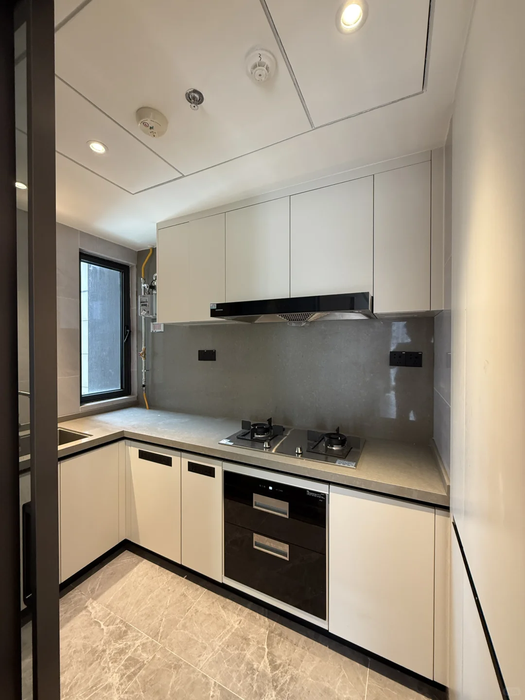 ?会展湾东城河景三房一个空房间随心搭