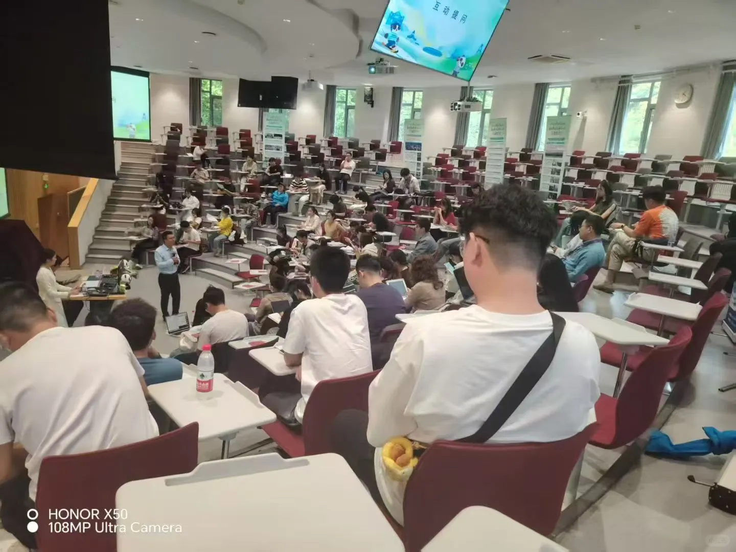成都人才推介会走进清华大学