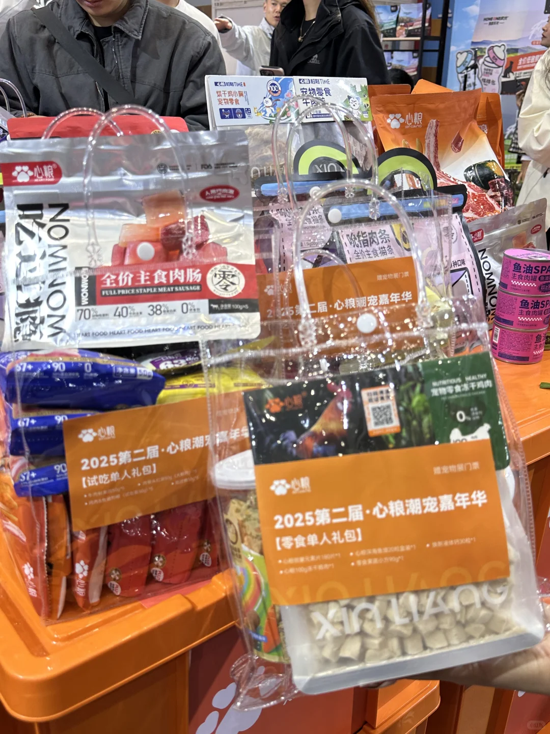 郑州养宠人集合！会展中心宠物展太好逛了！