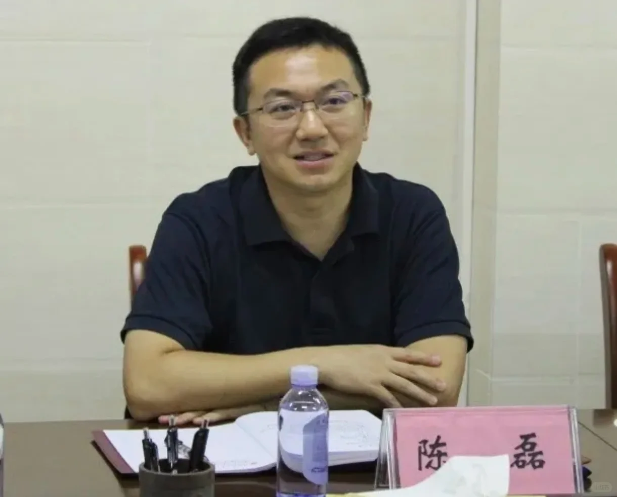 高校党委副书记任地级市市委常委是升还是降