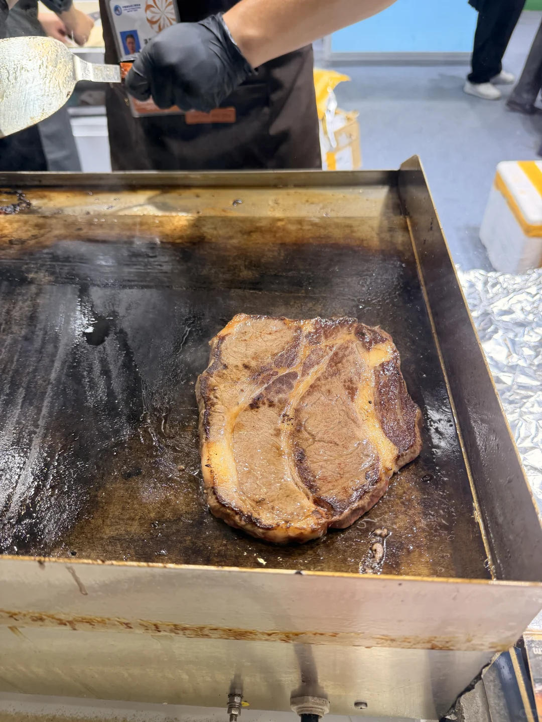 第八次进博会-见到了唐嫣！买了钻石！