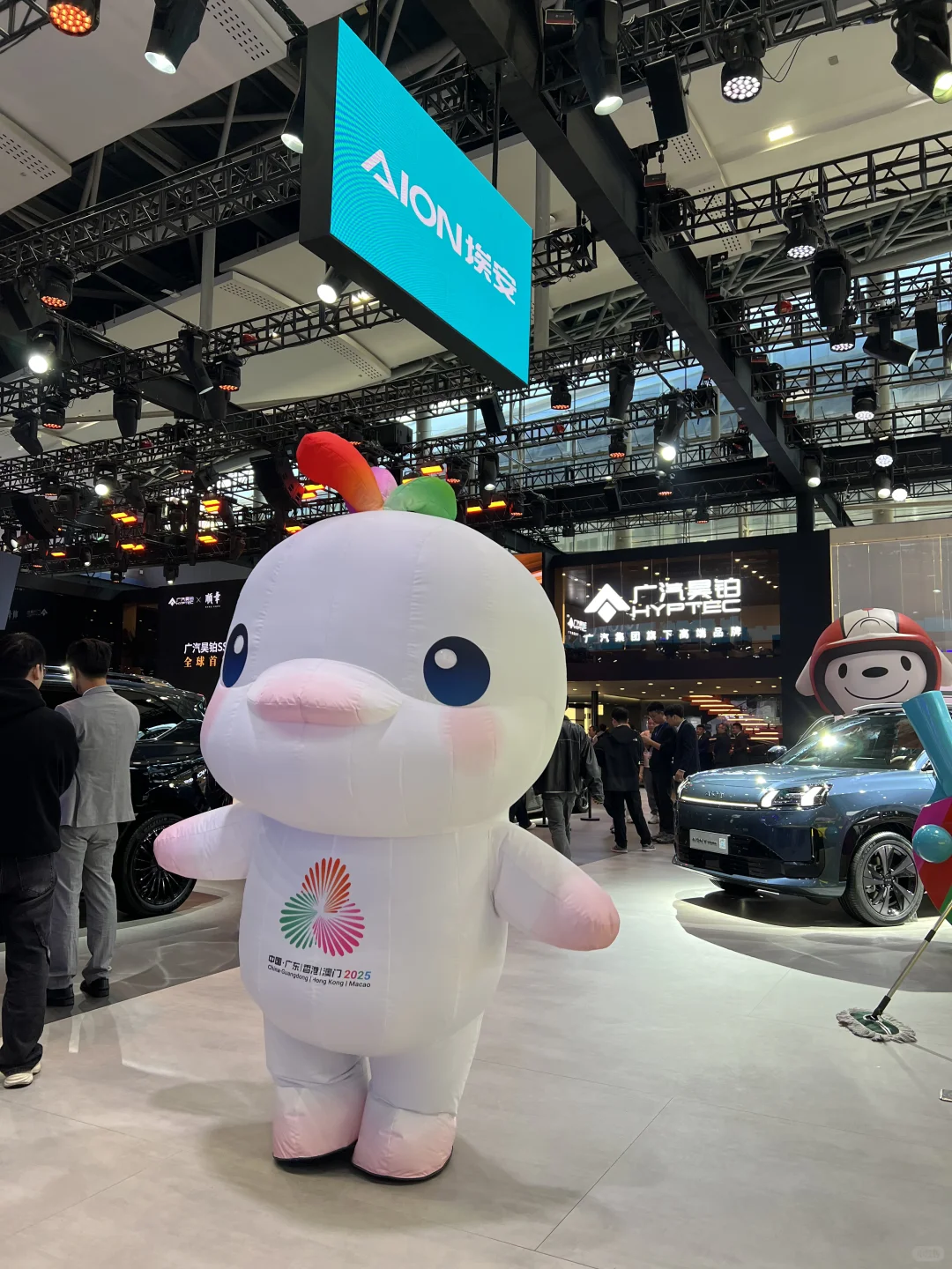 来广州车展看大湾鸡吖