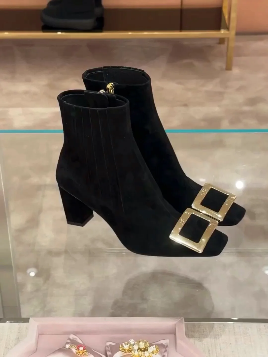 Rv季末清好香...5⃣️0⃣️%off！！