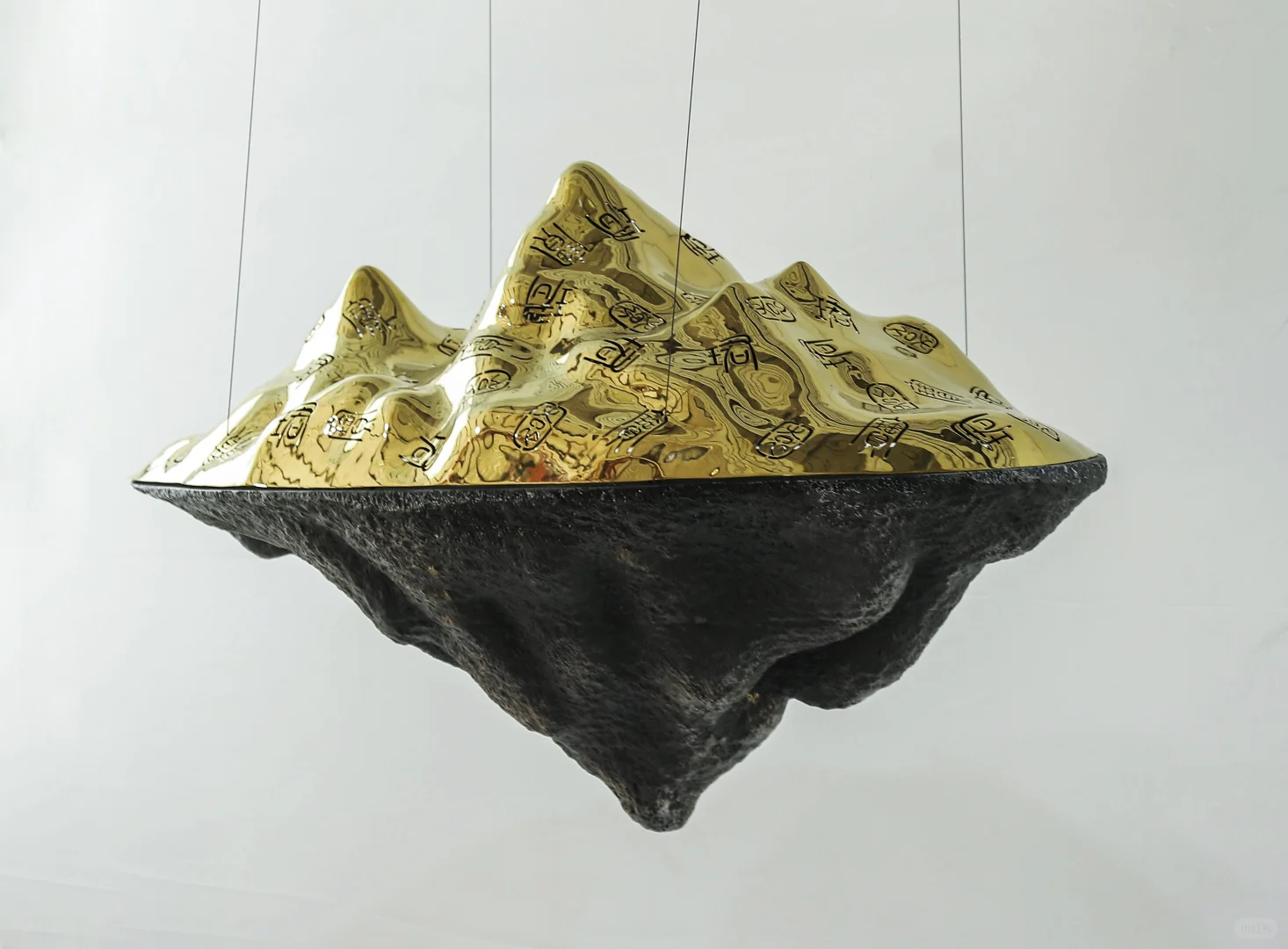 艺术装置| 假山镂空金属玻璃钢雕塑吊饰定制