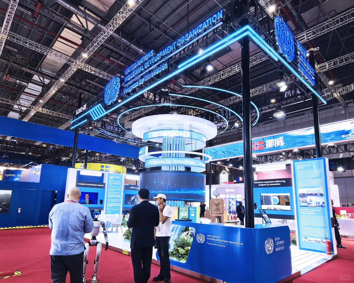 工业科技?上海进博会展览展台装修搭建落地