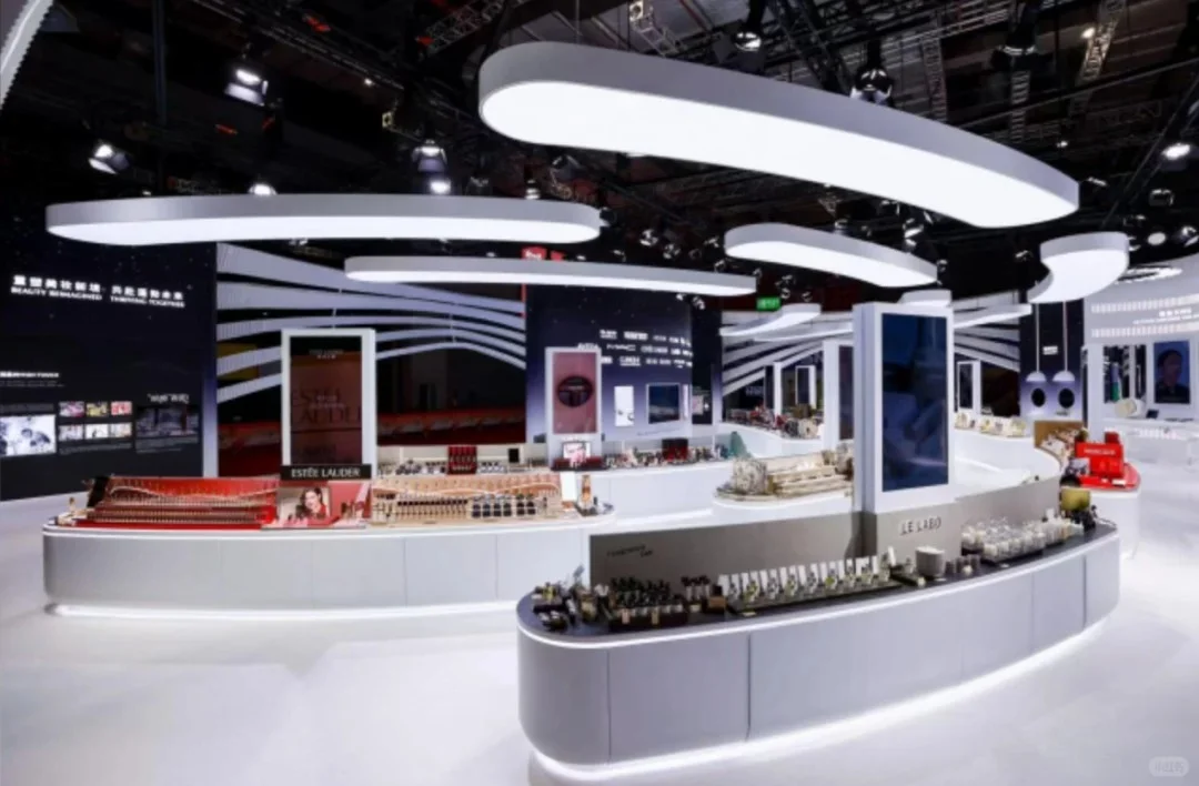 七赴进博|雅诗兰黛沉浸呈现全品牌+黑科技