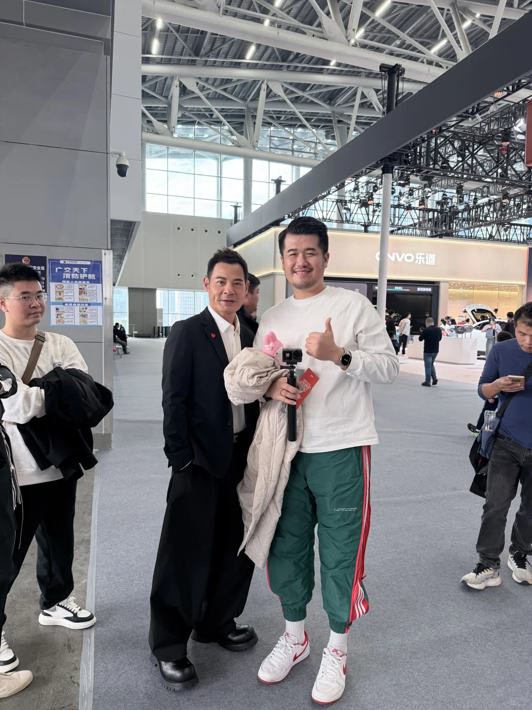 广州车展很有幸和李国麟老师和黄智贤合影