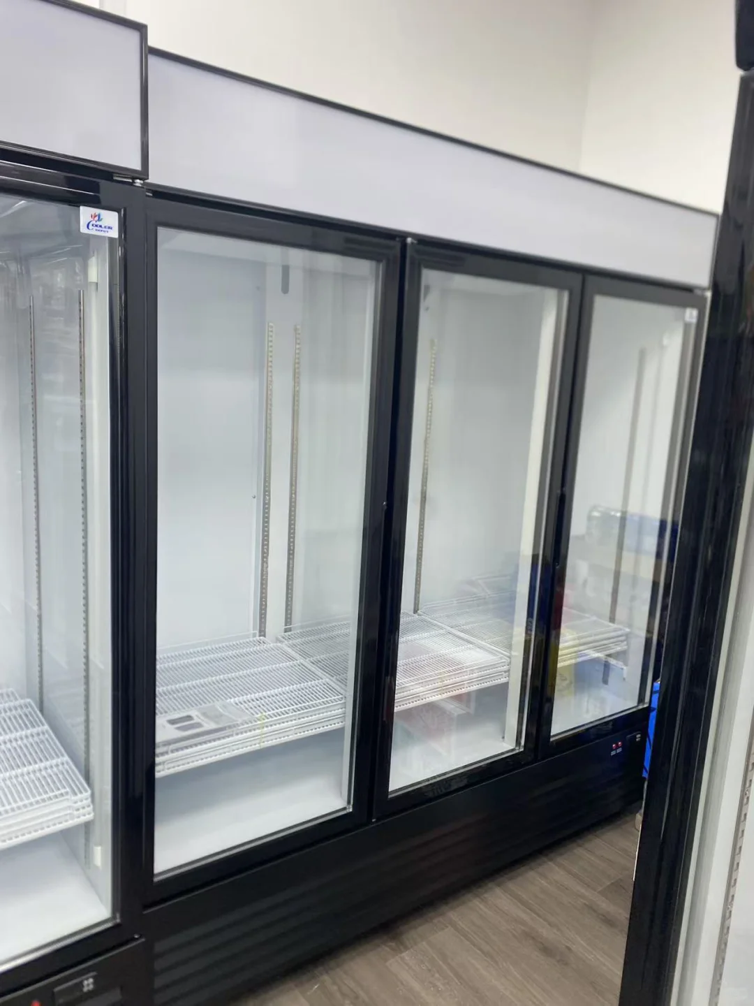 餐厅设备公司逐渐忙碌看来要有一大波新店