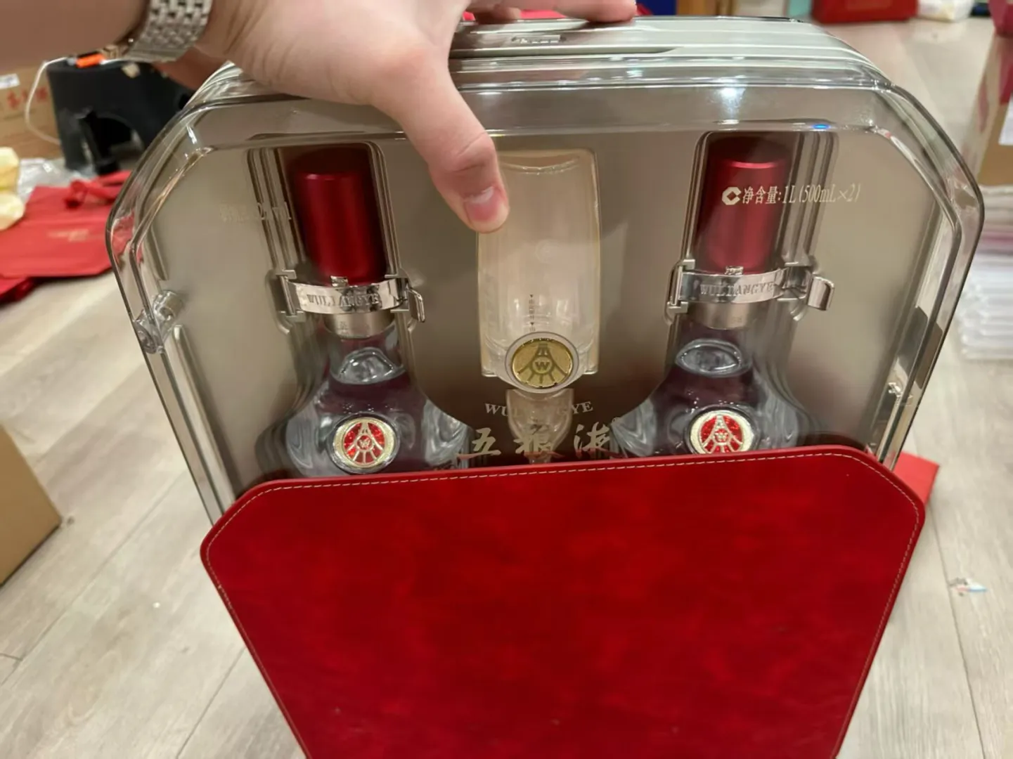 五粮液礼盒真的香!