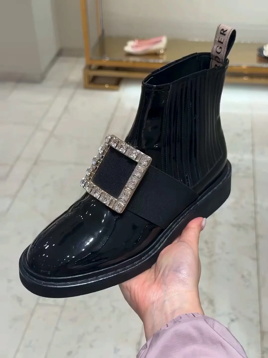 Rv季末清好香...5⃣️0⃣️%off！！