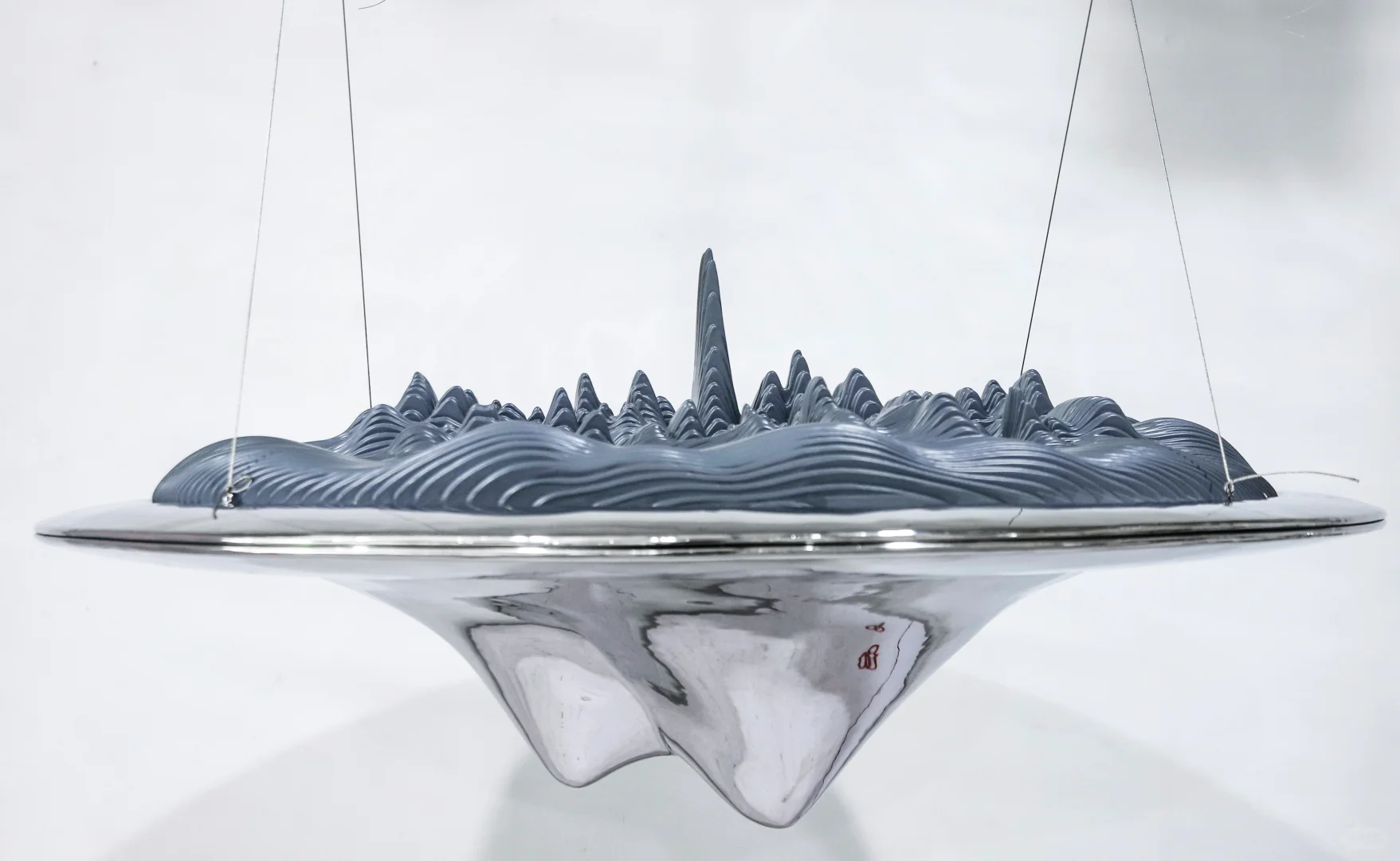 艺术装置| 假山镂空金属玻璃钢雕塑吊饰定制